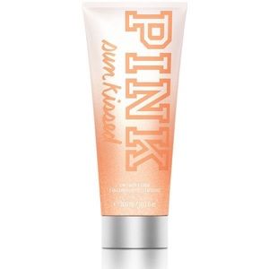 Pink Victoria Secrets 2-in-1 Wash & Scrub